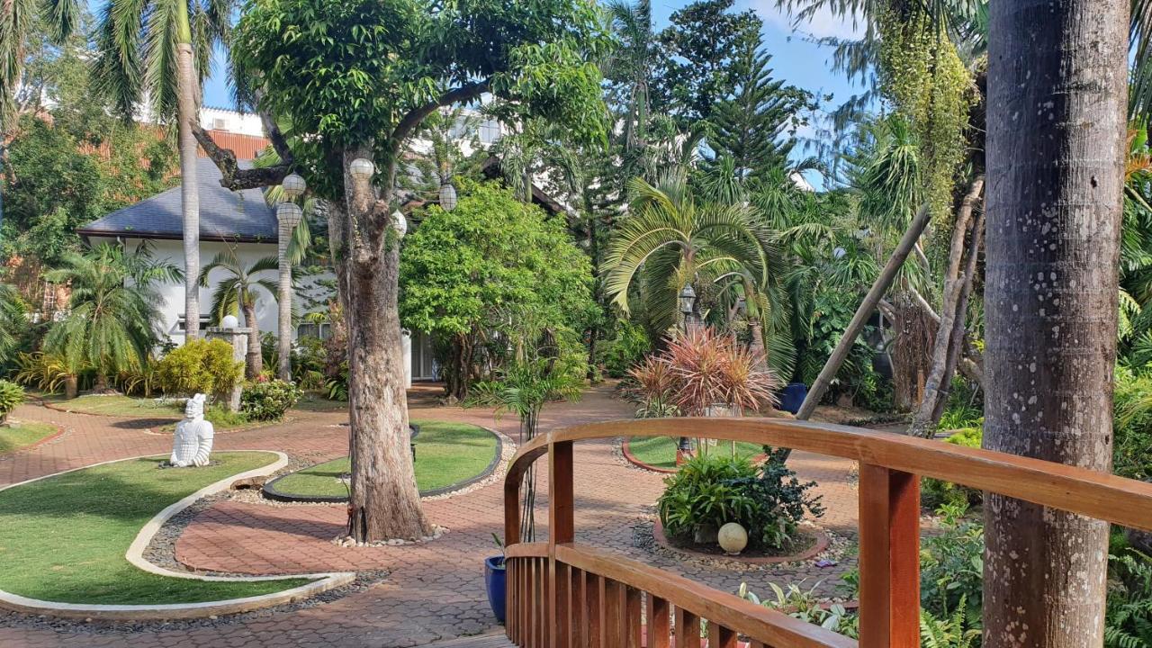 Pinjalo Resort Manoc-Manoc Exterior photo