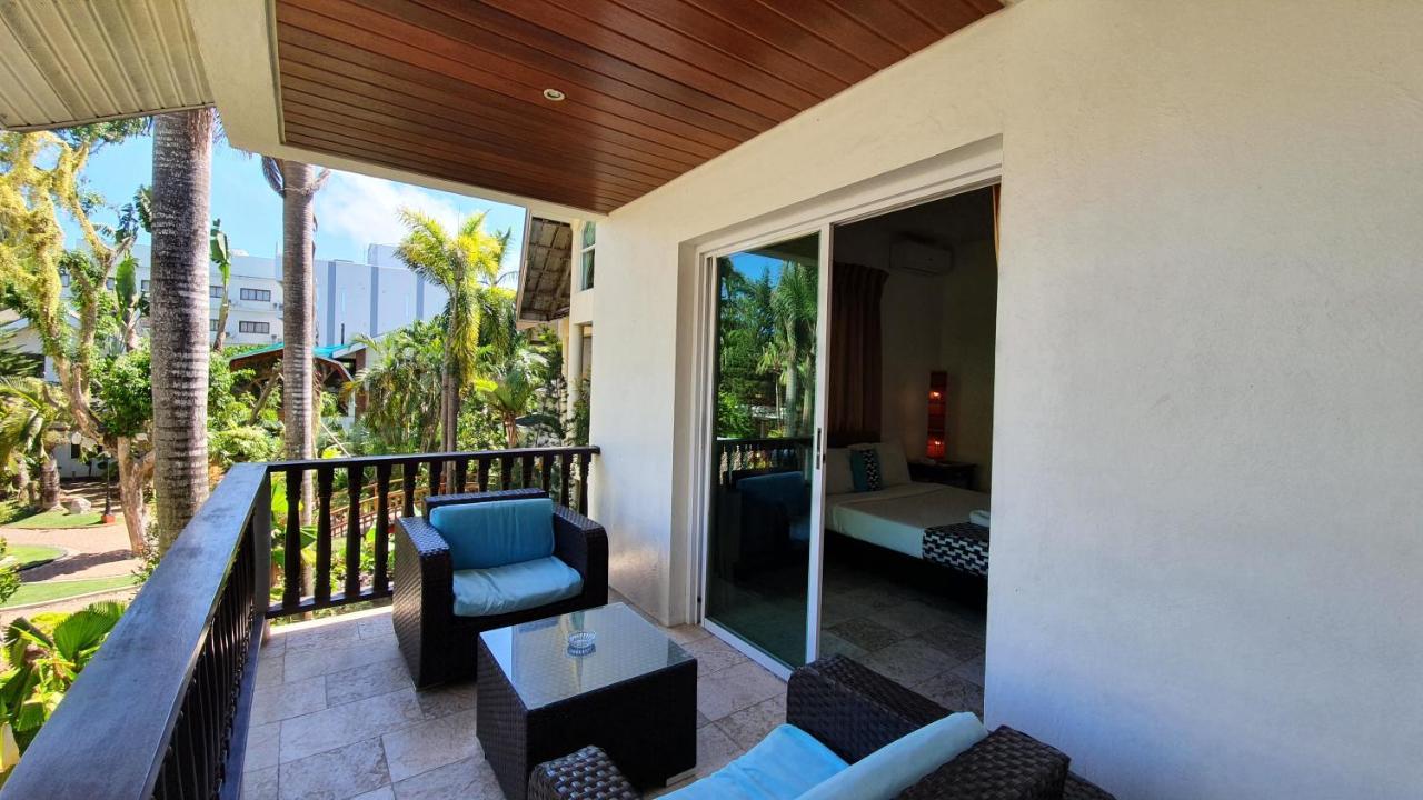 Pinjalo Resort Manoc-Manoc Exterior photo