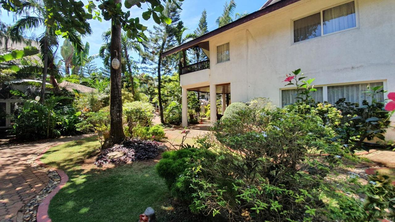 Pinjalo Resort Manoc-Manoc Exterior photo